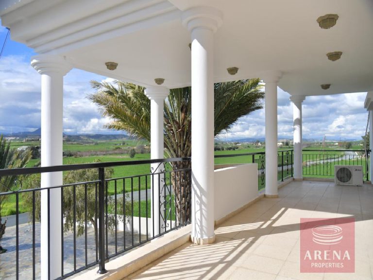 5 Bedroom Villa for Sale in Kiti, Larnaca District