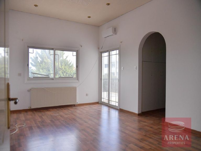 5 Bedroom Villa for Sale in Kiti, Larnaca District