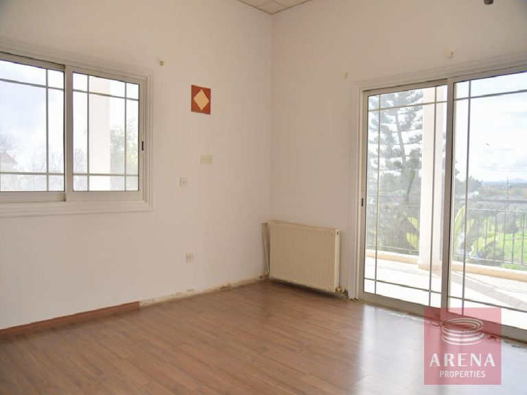 5 Bedroom Villa for Sale in Kiti, Larnaca District