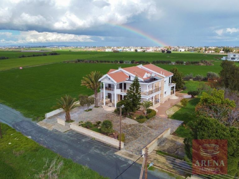 5 Bedroom Villa for Sale in Kiti, Larnaca District