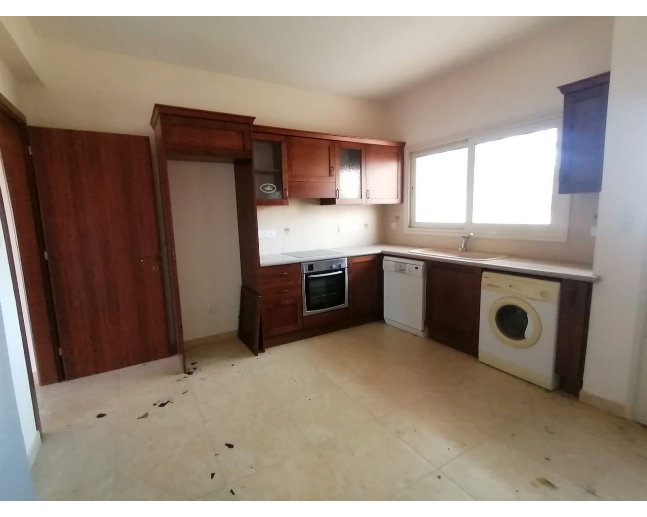 2 Bedroom House for Sale in Moni, Limassol District