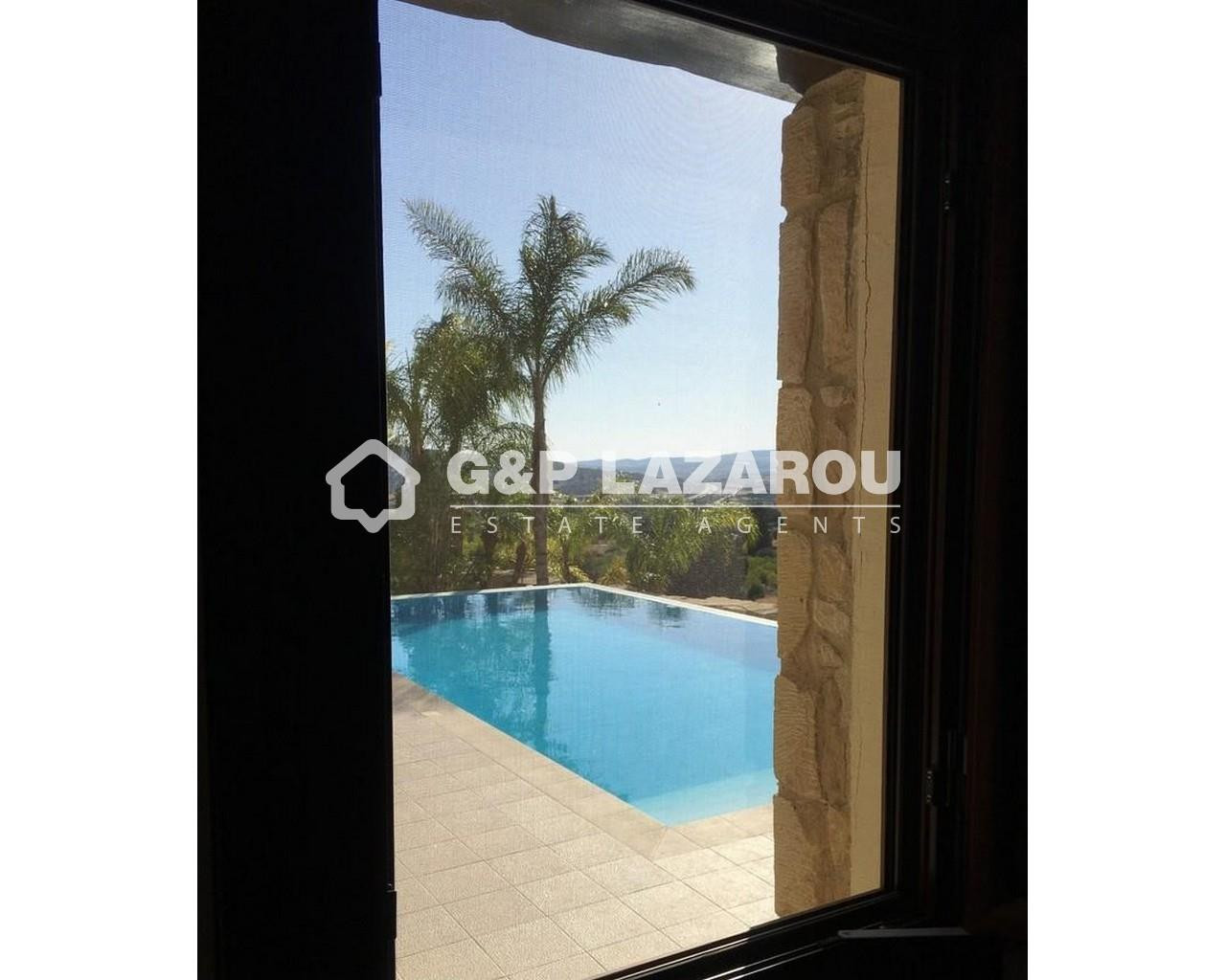 5 Bedroom House for Sale in Pentakomo, Limassol District