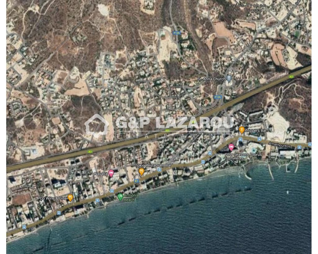5 Bedroom House for Sale in Agios Tychonas, Limassol District