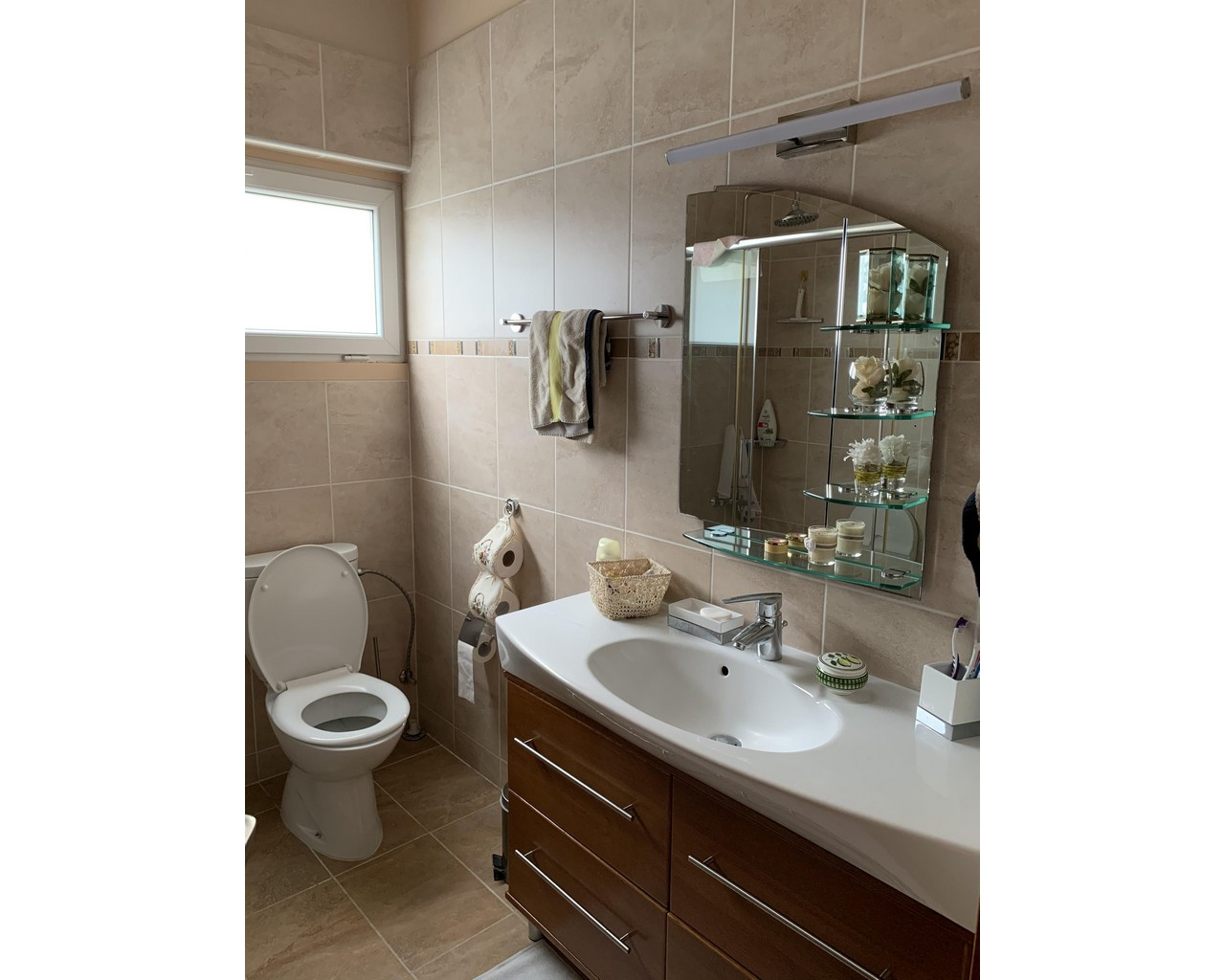 3 Bedroom Apartment for Sale in Agios Tychonas, Limassol District