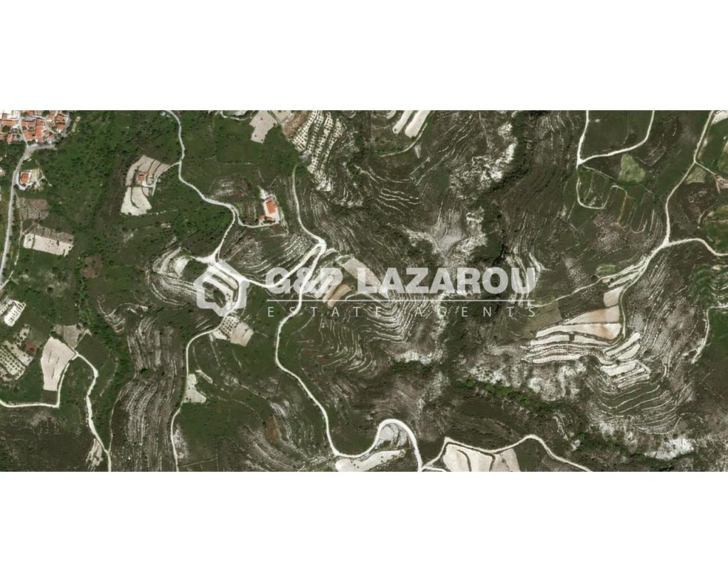 1,338m² Plot for Sale in Vouni, Limassol District