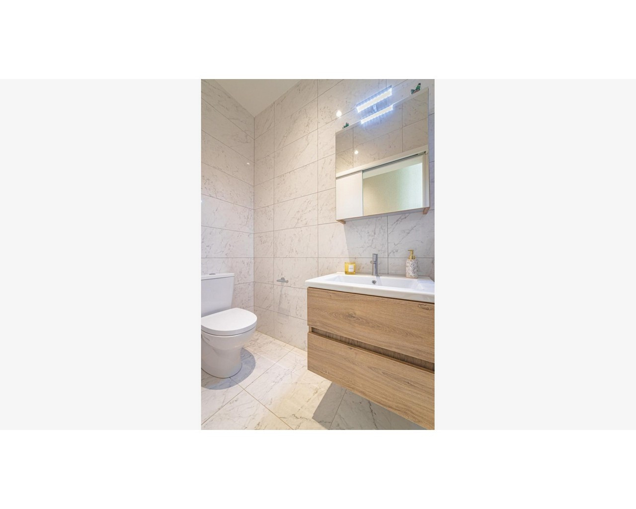 2 Bedroom Apartment for Sale in Limassol – Mesa Geitonia