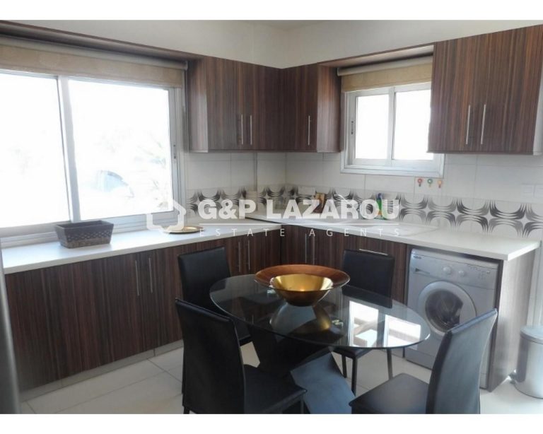3 Bedroom House for Sale in Pentakomo, Limassol District
