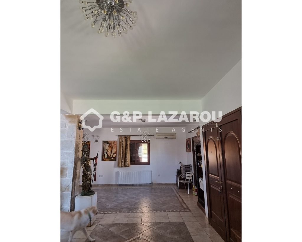 5 Bedroom House for Sale in Limassol – Agios Athanasios