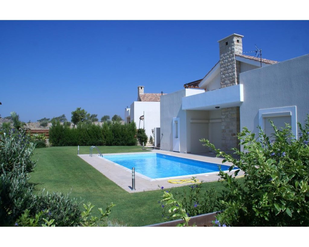 3 Bedroom House for Sale in Monagroulli, Limassol District