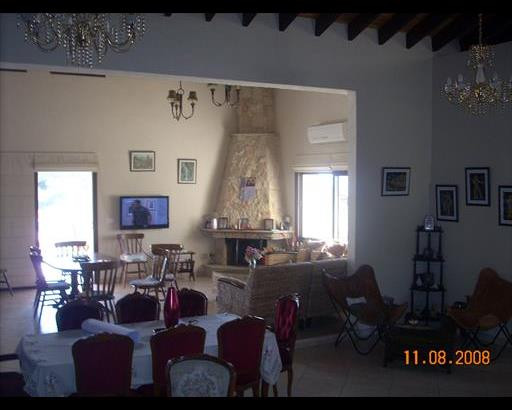 4 Bedroom House for Sale in Parekklisia, Limassol District