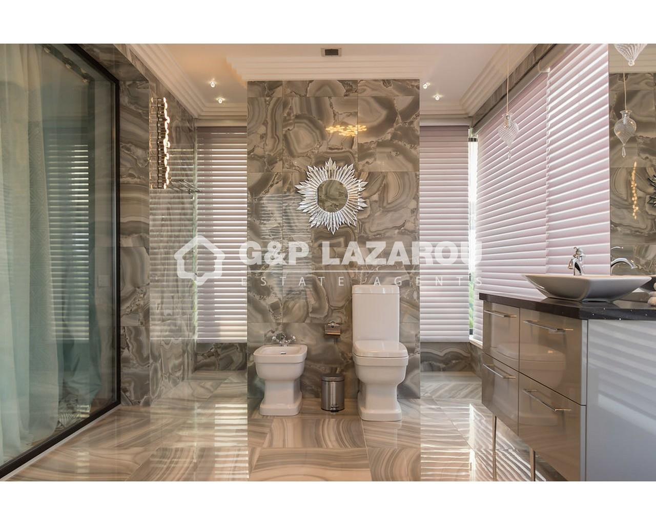 5 Bedroom House for Sale in Agios Tychonas, Limassol District