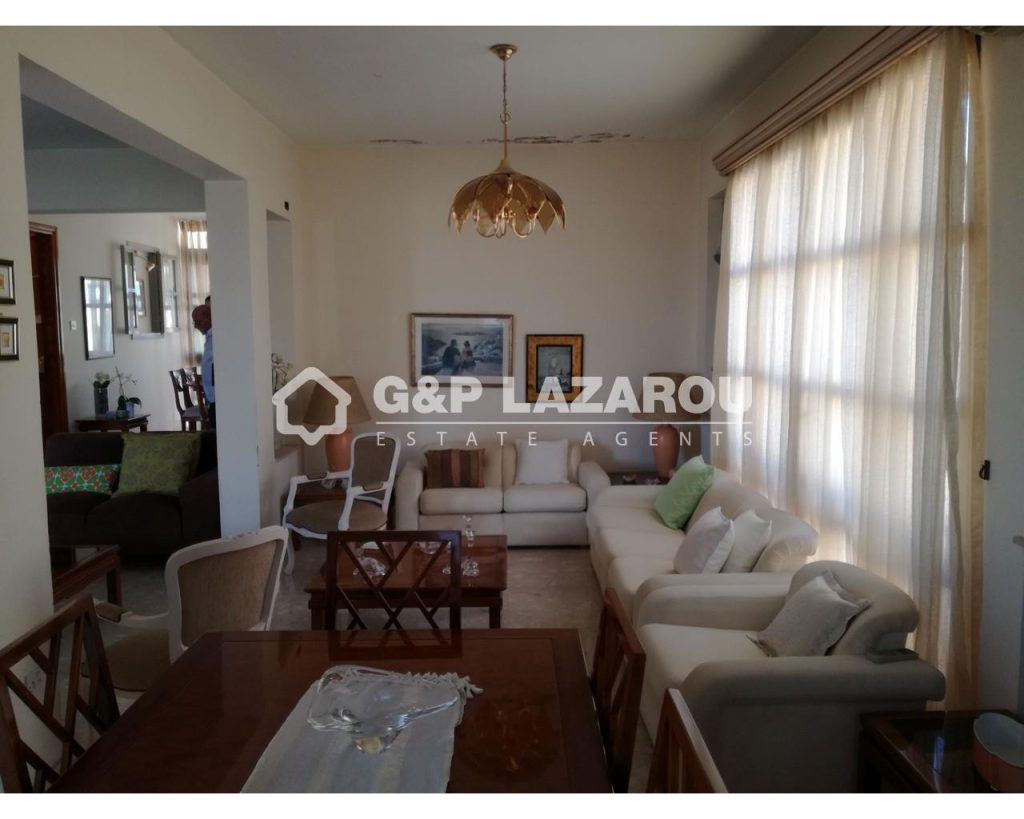 3 Bedroom House for Sale in Kato Polemidia, Limassol District