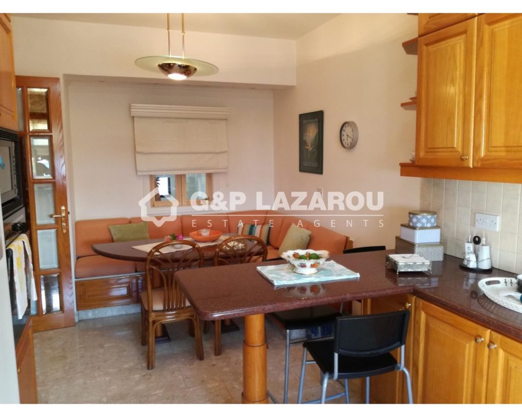 3 Bedroom House for Sale in Kato Polemidia, Limassol District