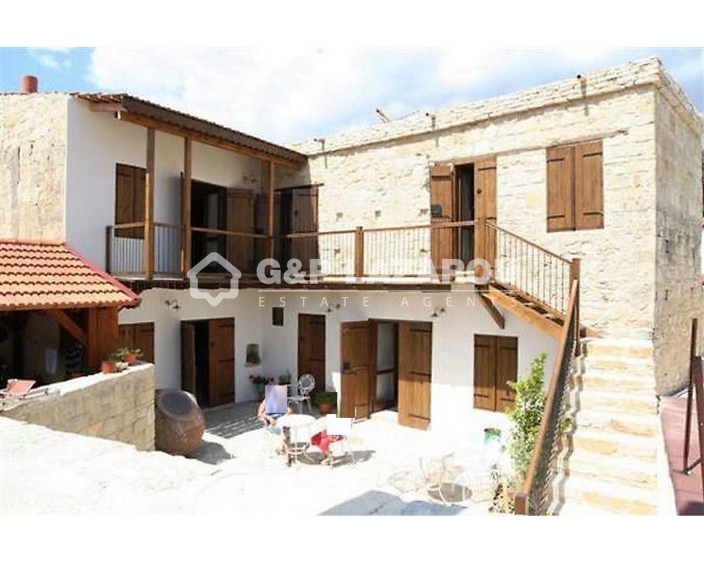 4 Bedroom House for Sale in Vasa Koilaniou, Limassol District