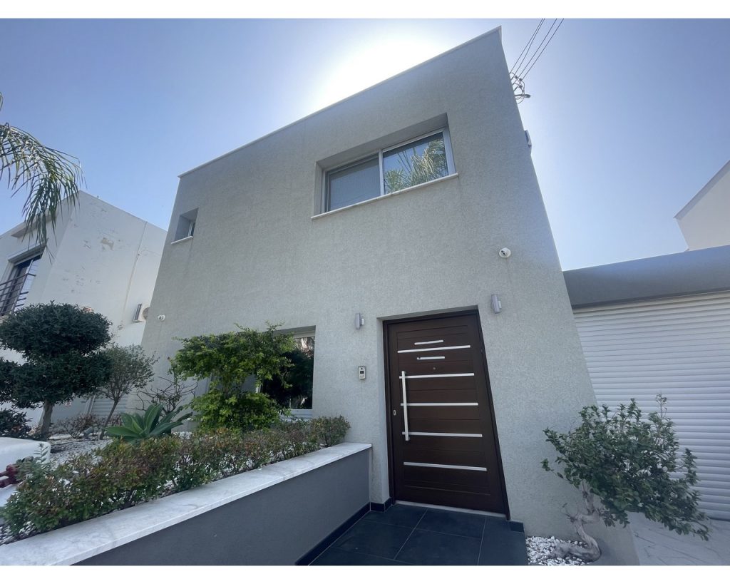 3 Bedroom House for Sale in Limassol – Agios Athanasios