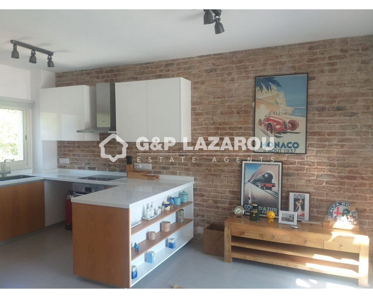 2 Bedroom House for Rent in Parekklisia, Limassol District