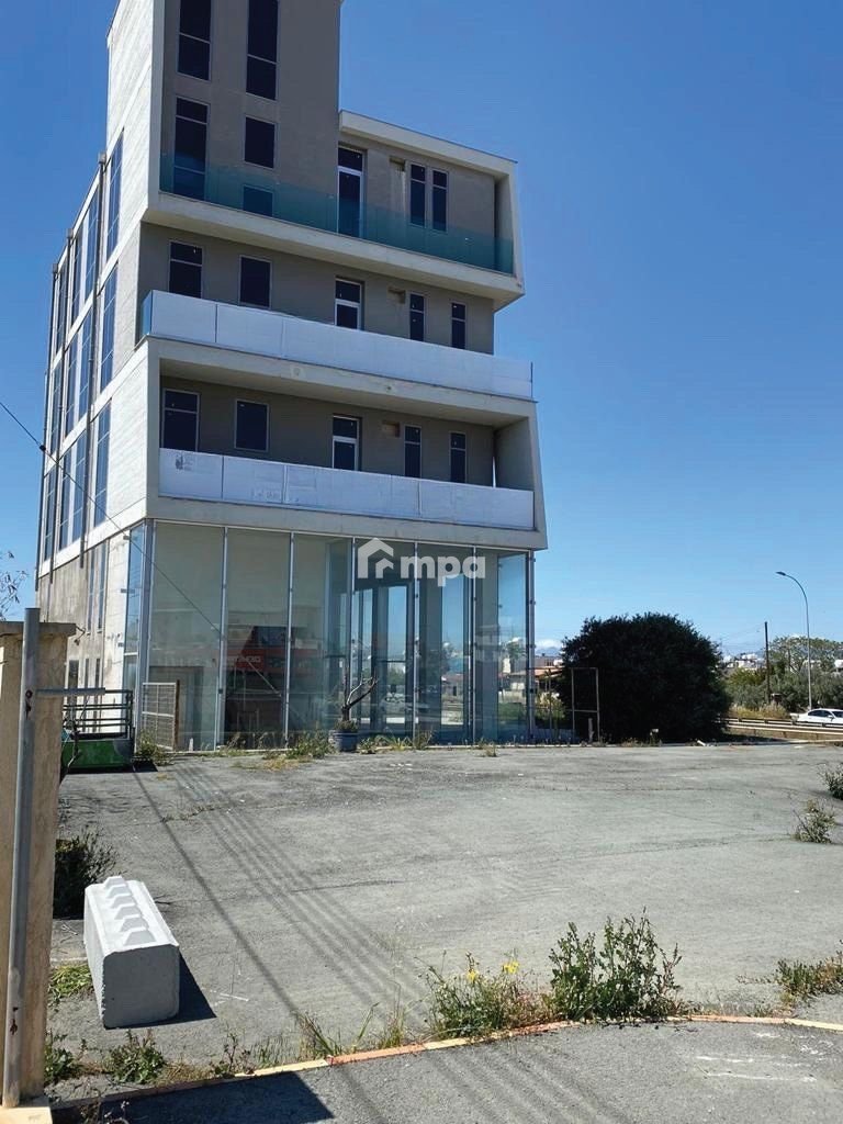 1031m² Building for Rent in Strovolos, Nicosia District