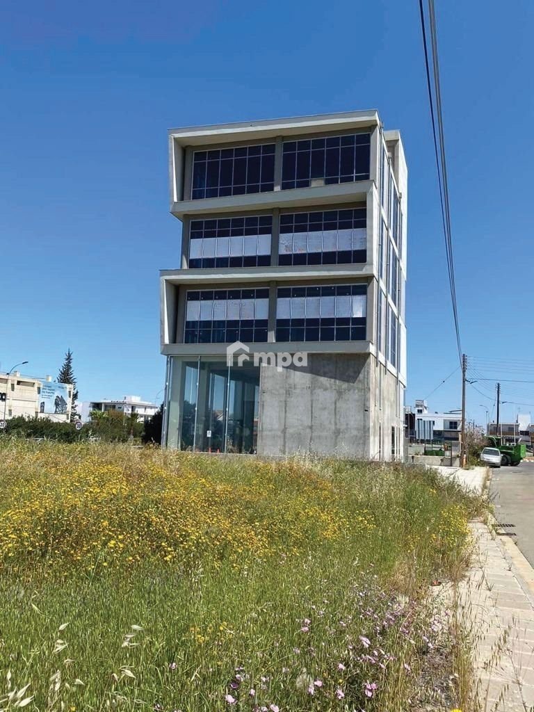 1031m² Building for Rent in Strovolos, Nicosia District