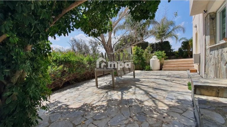 3 Bedroom House for Rent in Kokkinotrimithia, Nicosia District