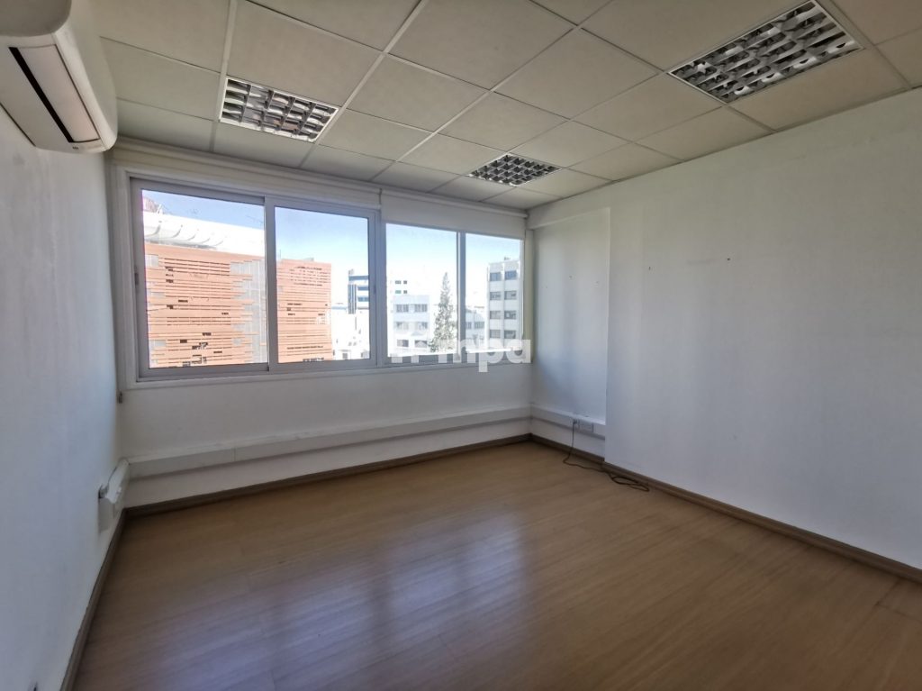 300m² Office for Rent in Nicosia District
