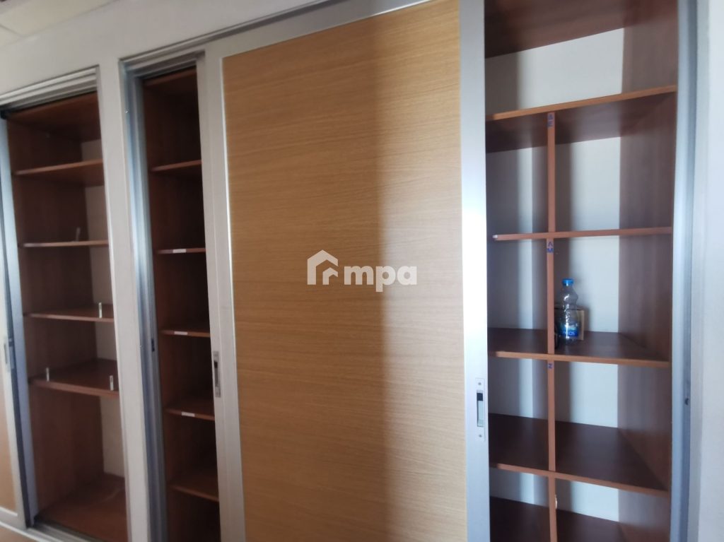 300m² Office for Rent in Nicosia District