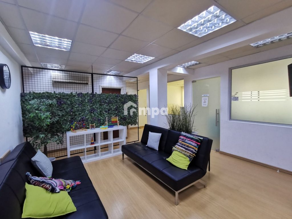 300m² Office for Rent in Nicosia District