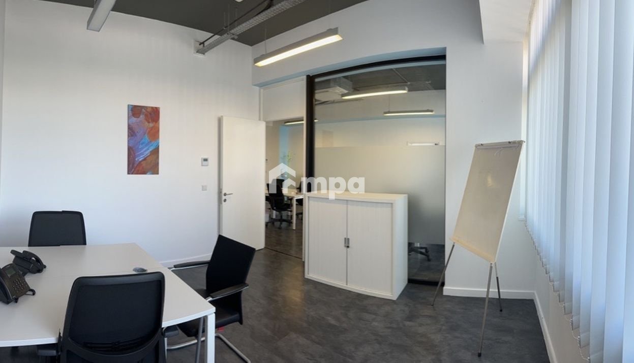 150m² Office for Rent in Engomi, Nicosia District
