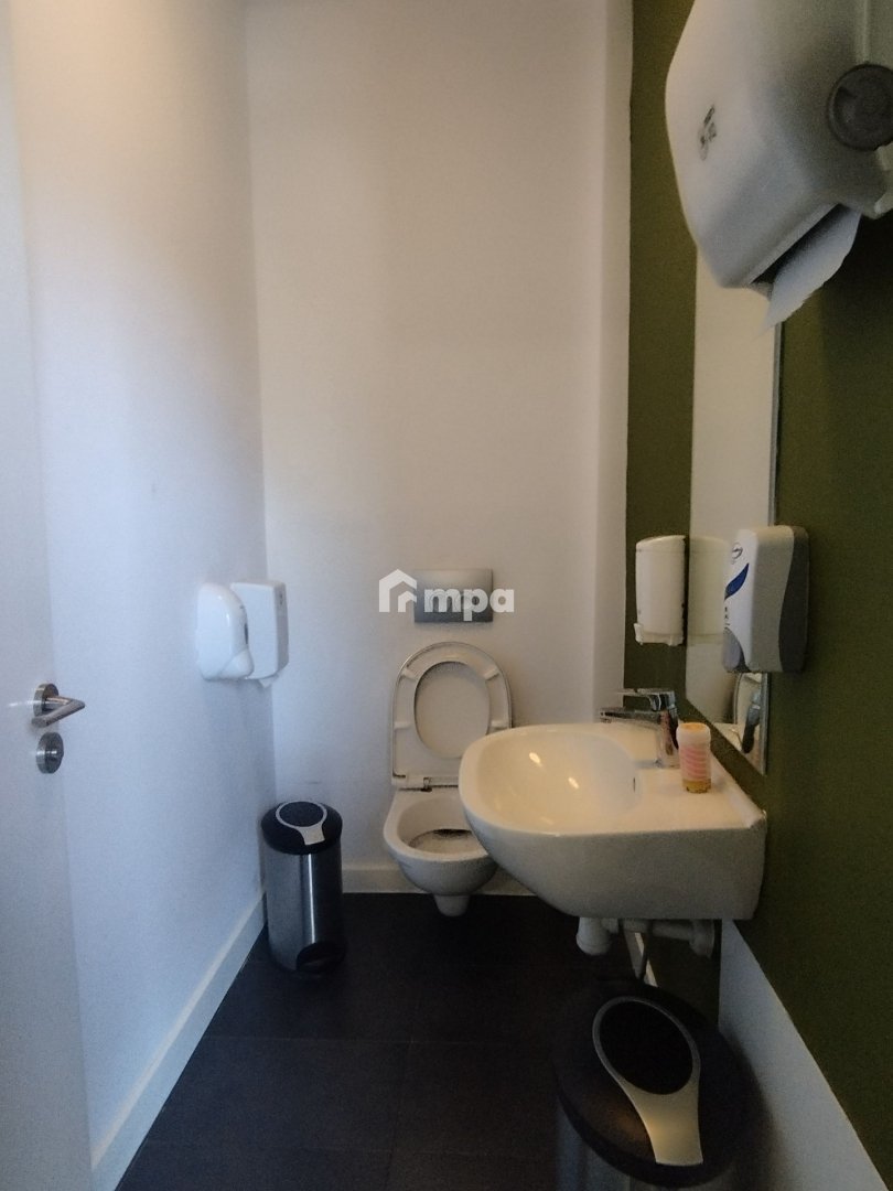 18m² Office for Rent in Engomi, Nicosia District