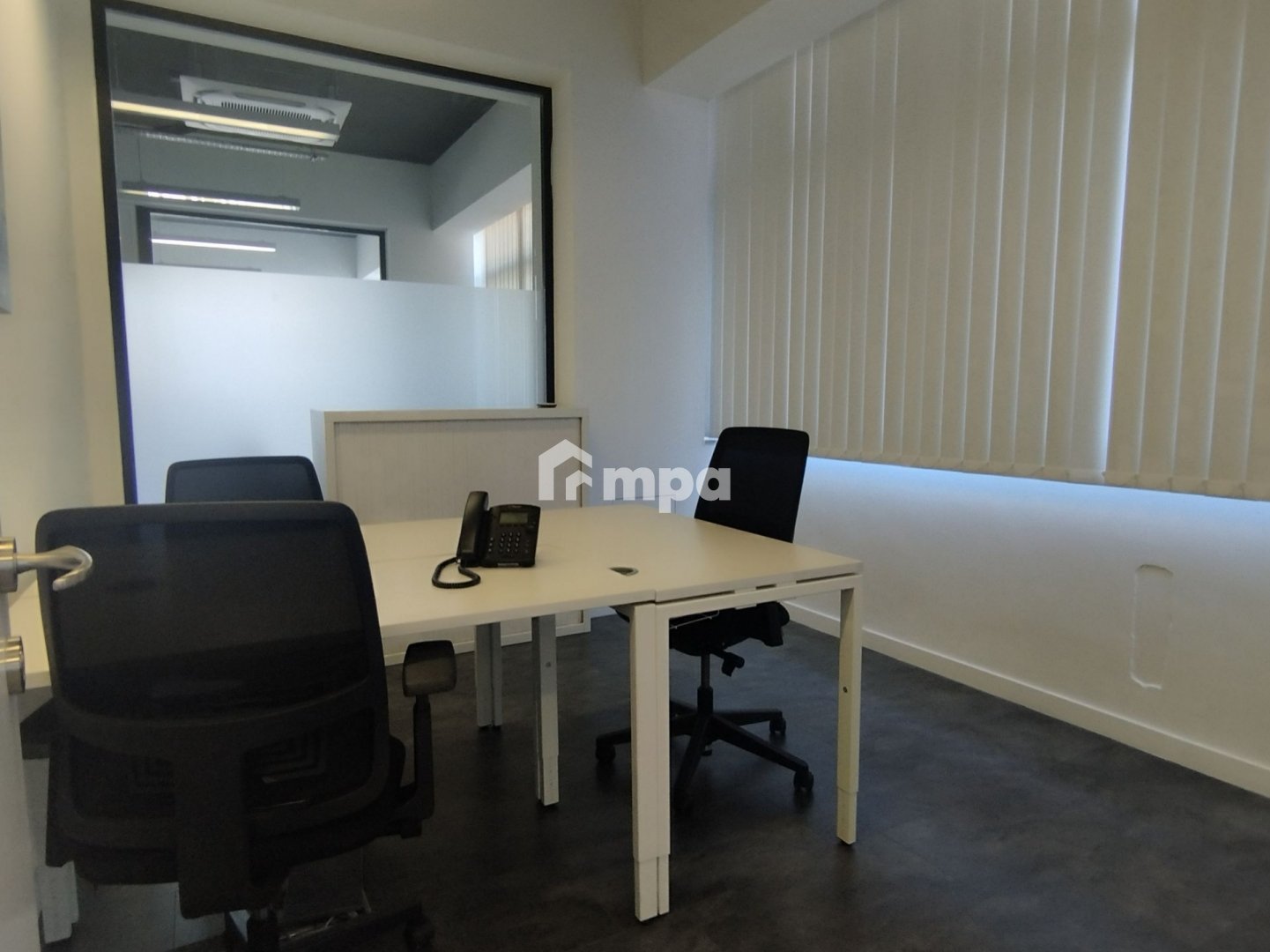18m² Office for Rent in Engomi, Nicosia District