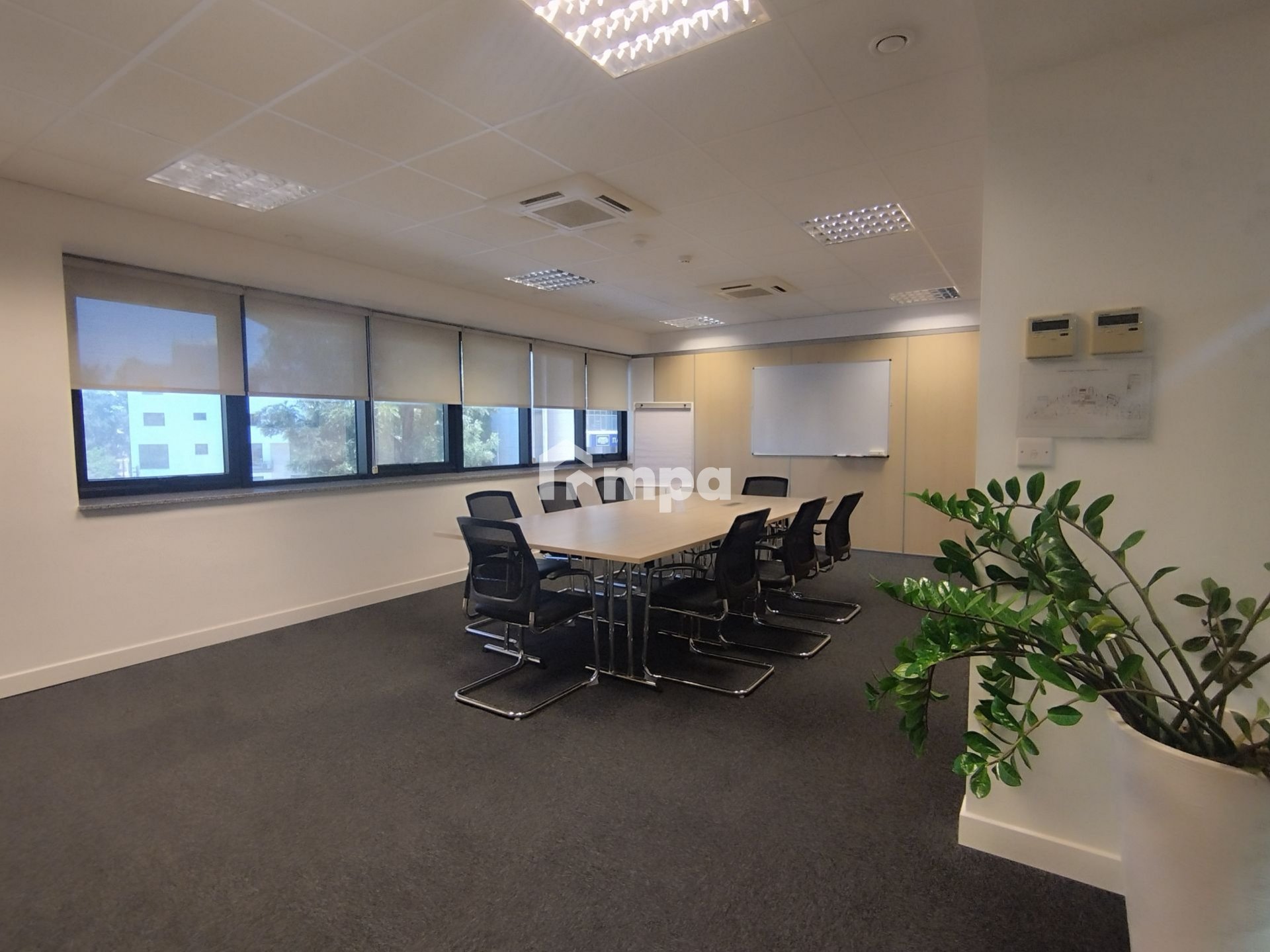 18m² Office for Rent in Engomi, Nicosia District