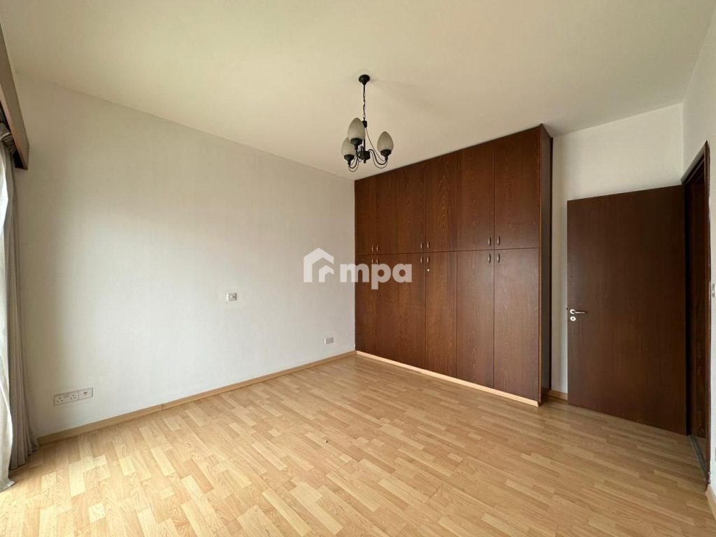250m² Office for Rent in Agios Dometios, Nicosia District