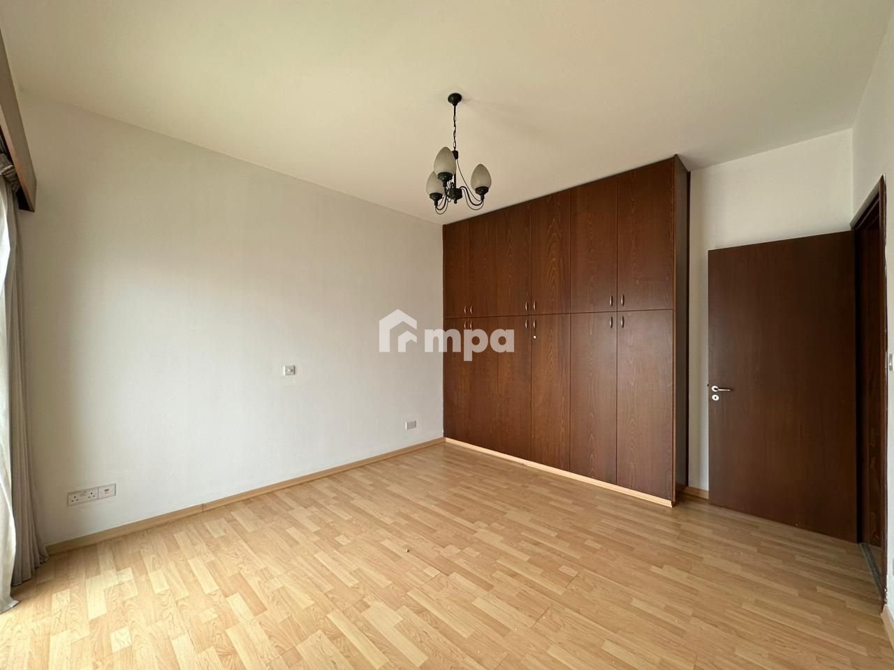 250m² Office for Rent in Agios Dometios, Nicosia District