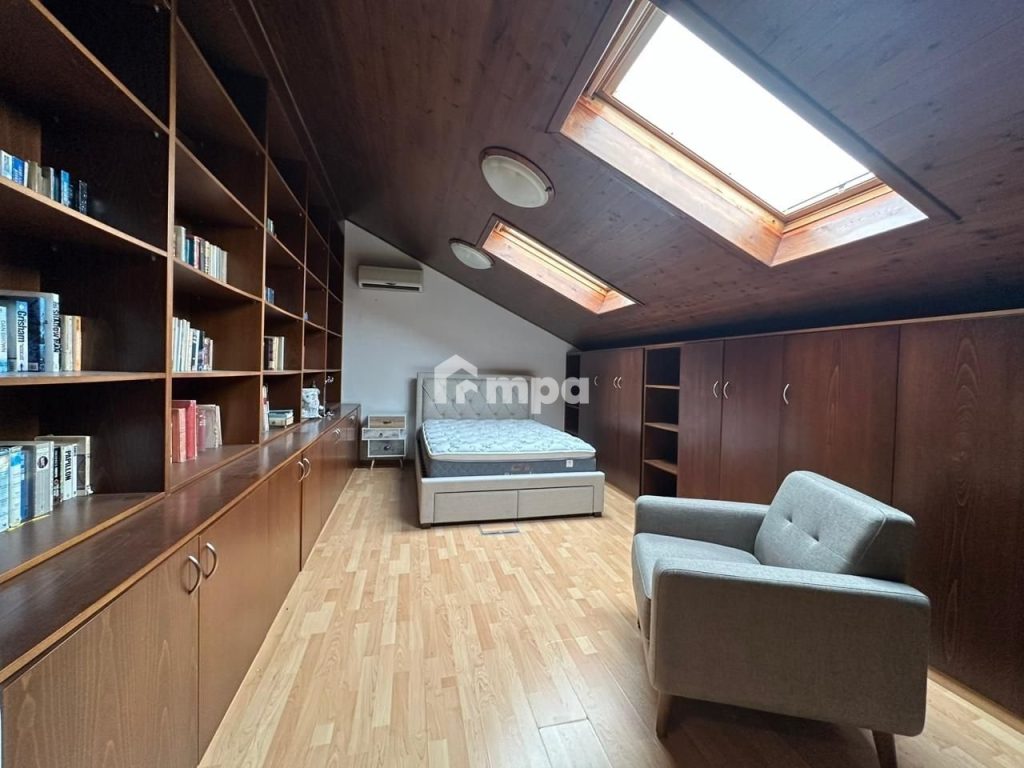 250m² Office for Rent in Agios Dometios, Nicosia District
