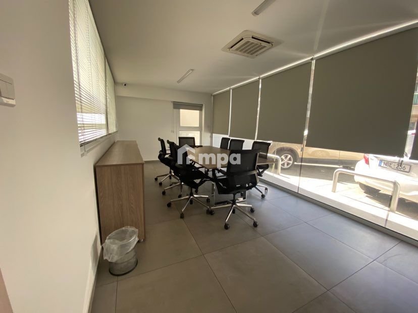 400m² Building for Rent in Agioi Omologites, Nicosia District