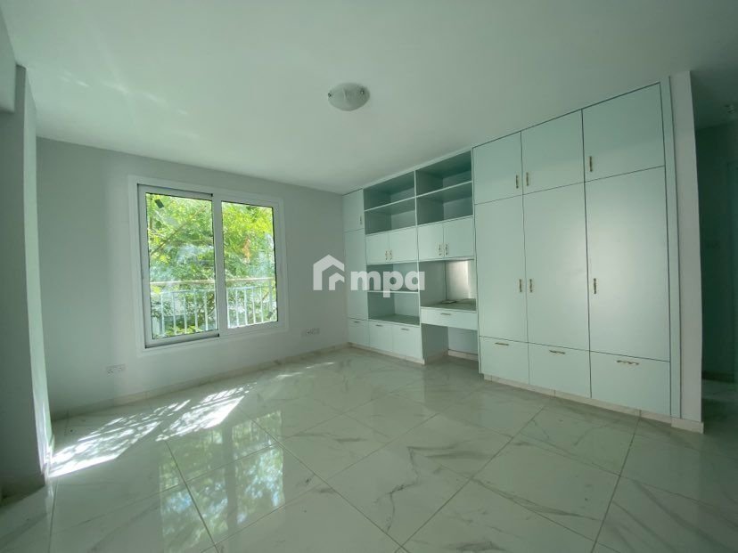 4 Bedroom Apartment for Rent in Engomi, Nicosia District