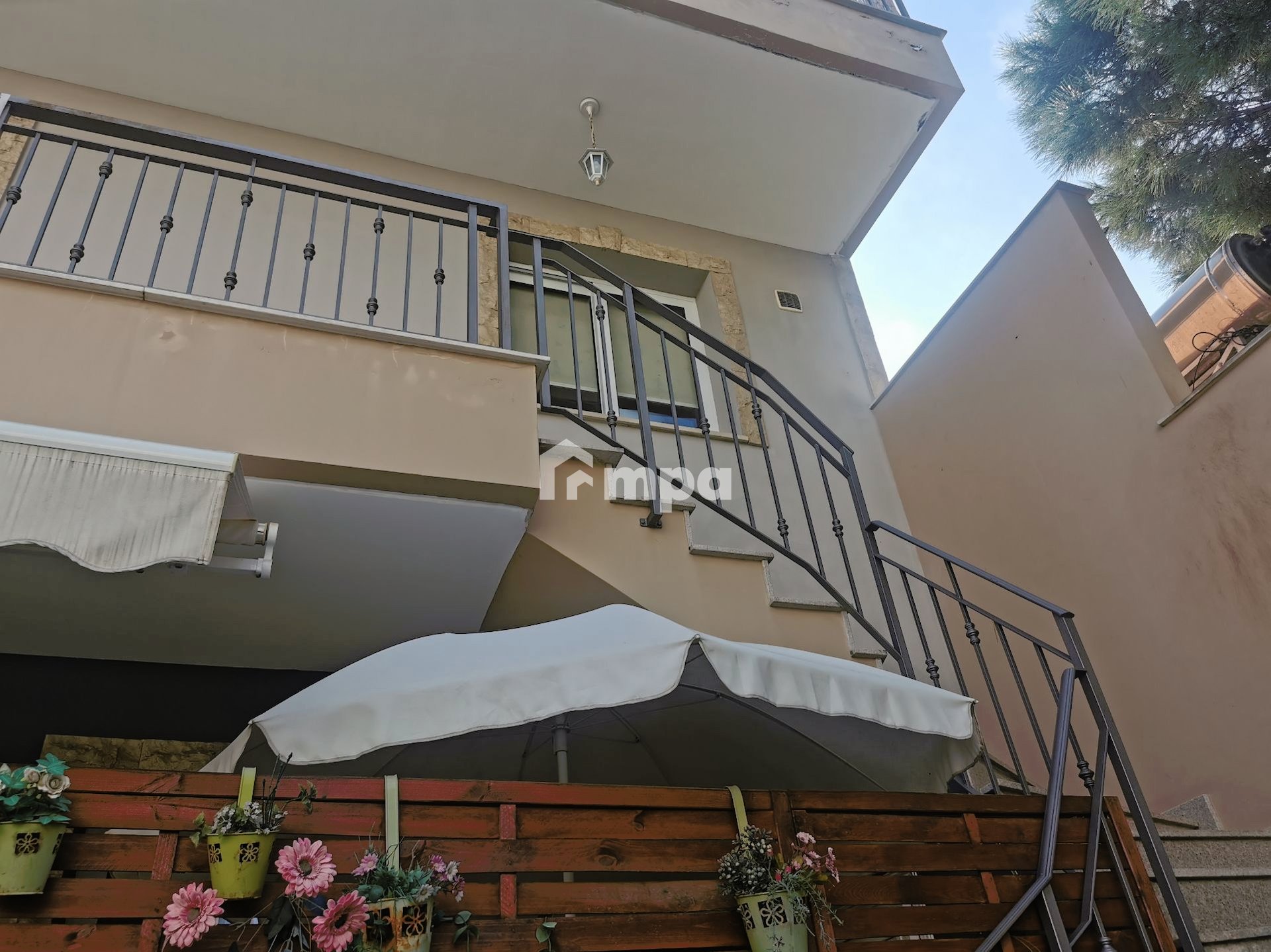 600m² Building for Sale in Strovolos, Nicosia District