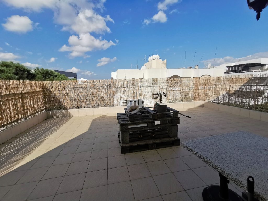 600m² Building for Sale in Strovolos, Nicosia District