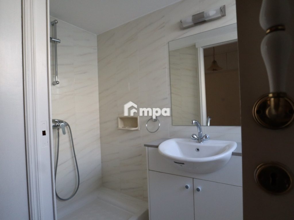 3 Bedroom House for Sale in Strovolos, Nicosia District