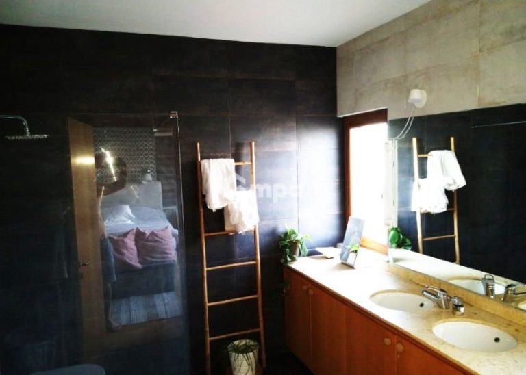 6+ Bedroom House for Sale in Nicosia District