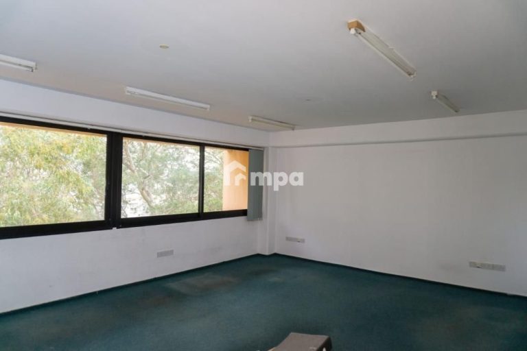 331m² Office for Sale in Agioi Omologites, Nicosia District
