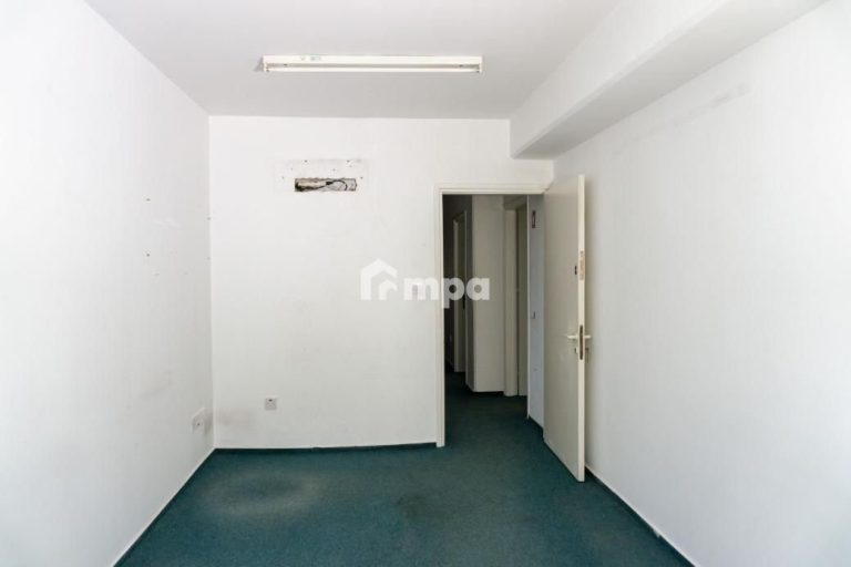 331m² Office for Sale in Agioi Omologites, Nicosia District