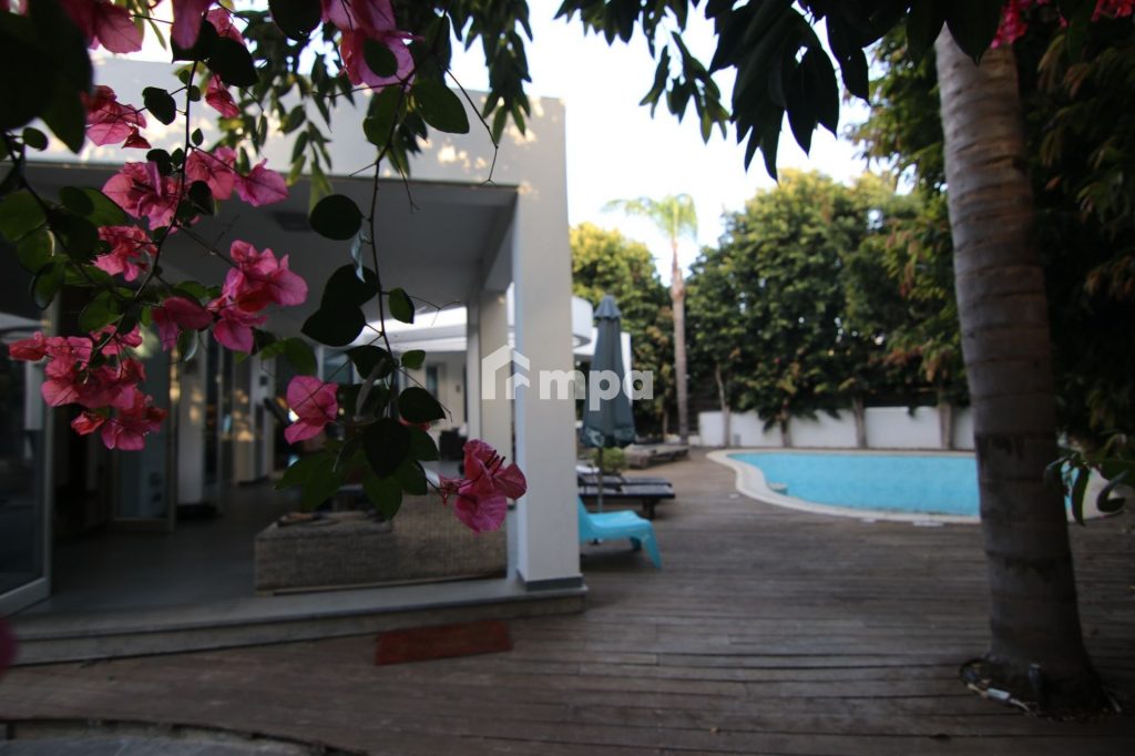 4 Bedroom House for Sale in Kallepeia, Nicosia District