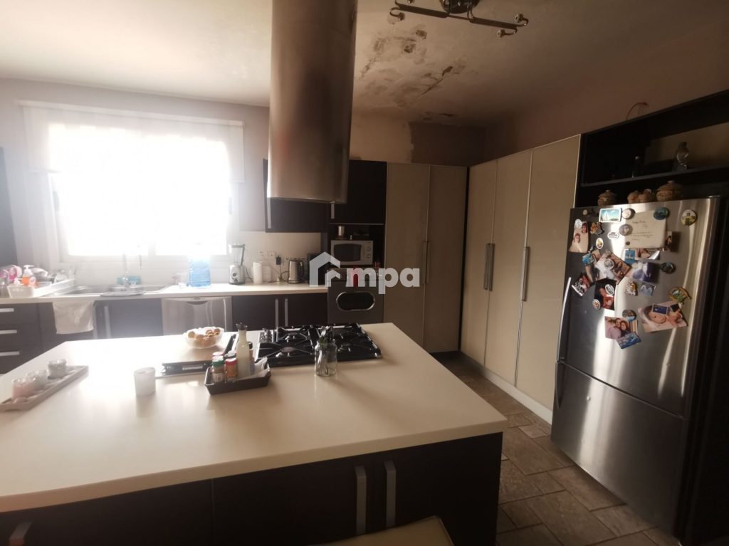 4 Bedroom Apartment for Sale in Tseri, Nicosia District