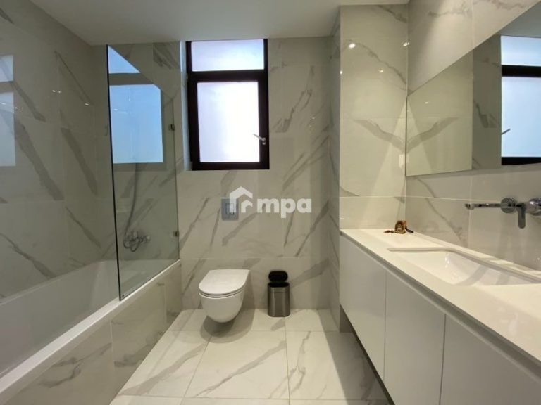 4 Bedroom House for Sale in Strovolos, Nicosia District