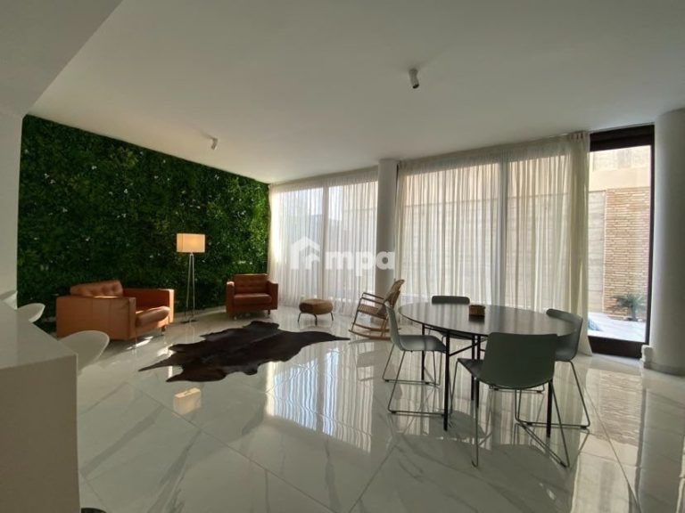 4 Bedroom House for Sale in Strovolos, Nicosia District