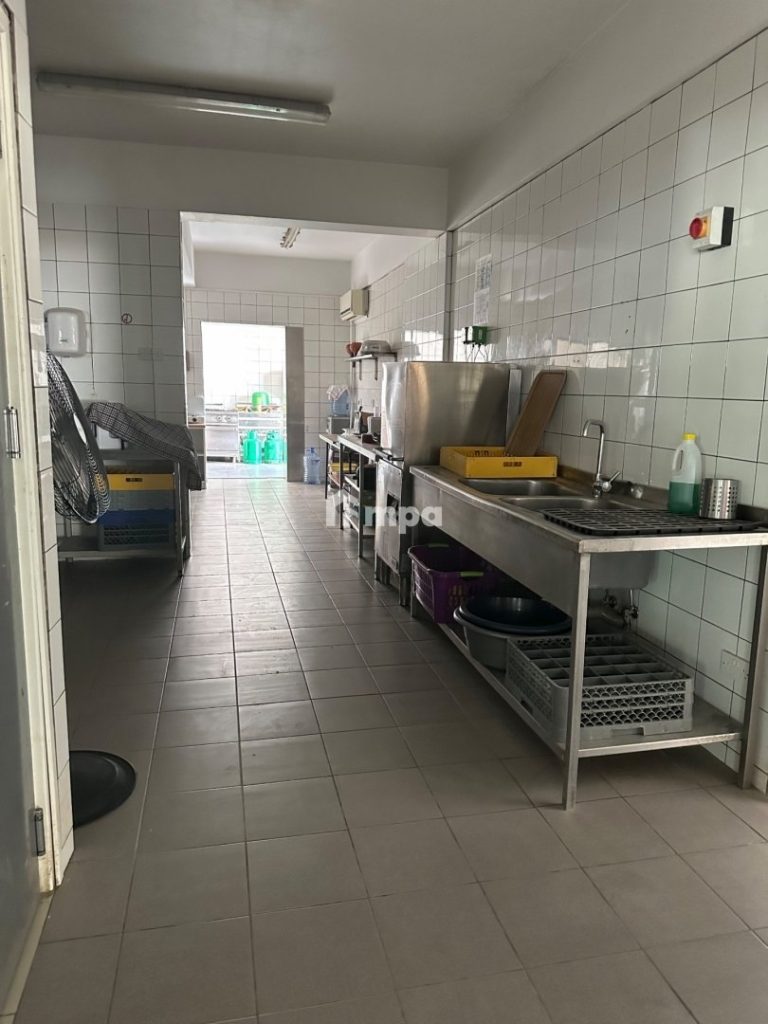 1750m² Commercial for Sale in Tseri, Nicosia District