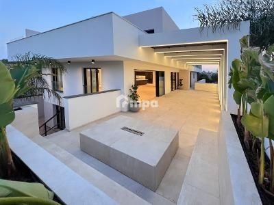 6+ Bedroom House for Sale in Latsia, Nicosia District