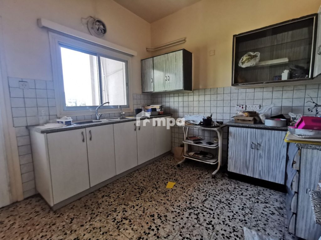 70m² Office for Rent in Agioi Omologites, Nicosia District
