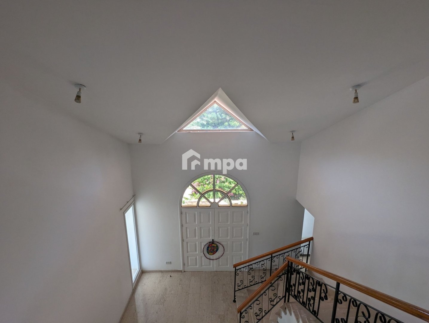 6+ Bedroom House for Sale in Ergates, Nicosia District