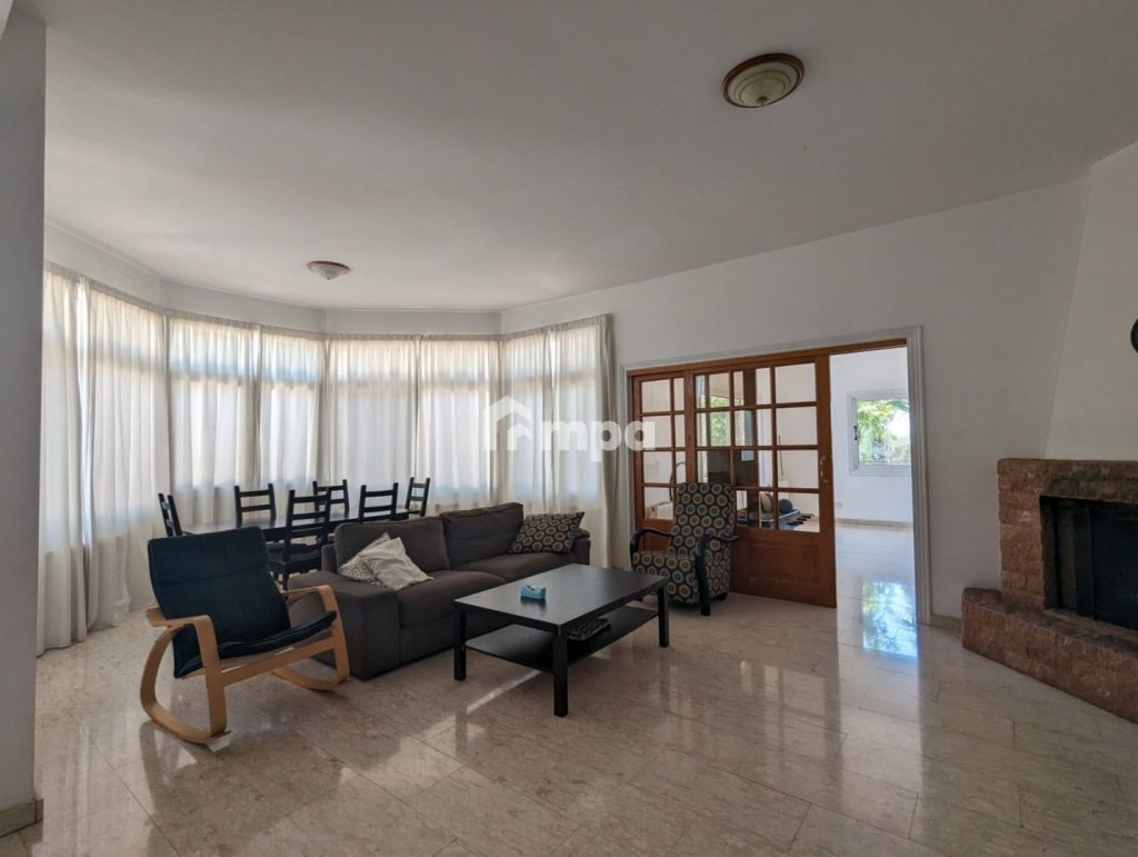 6+ Bedroom House for Sale in Ergates, Nicosia District
